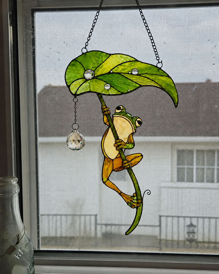 Customer photo β Frog with Leaf Umbrella Holographic Acrylic Suncatcher