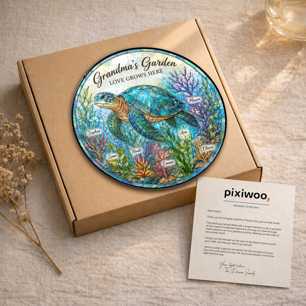 Personalized sea turtle suncatcher with Pixiwoo gift box and card